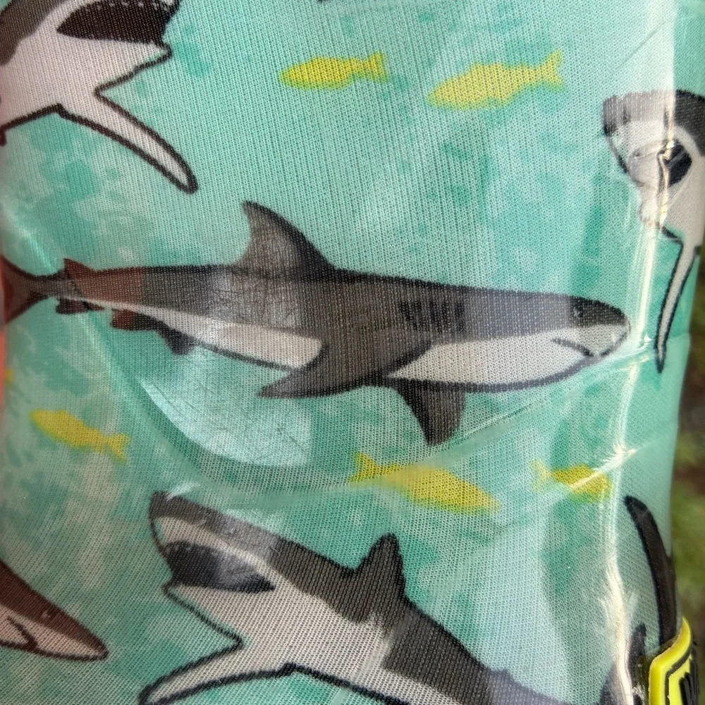 Toddler Shark Light Up Rain Boots Size 9 Pull Handles Ocean Green Blue EU 25